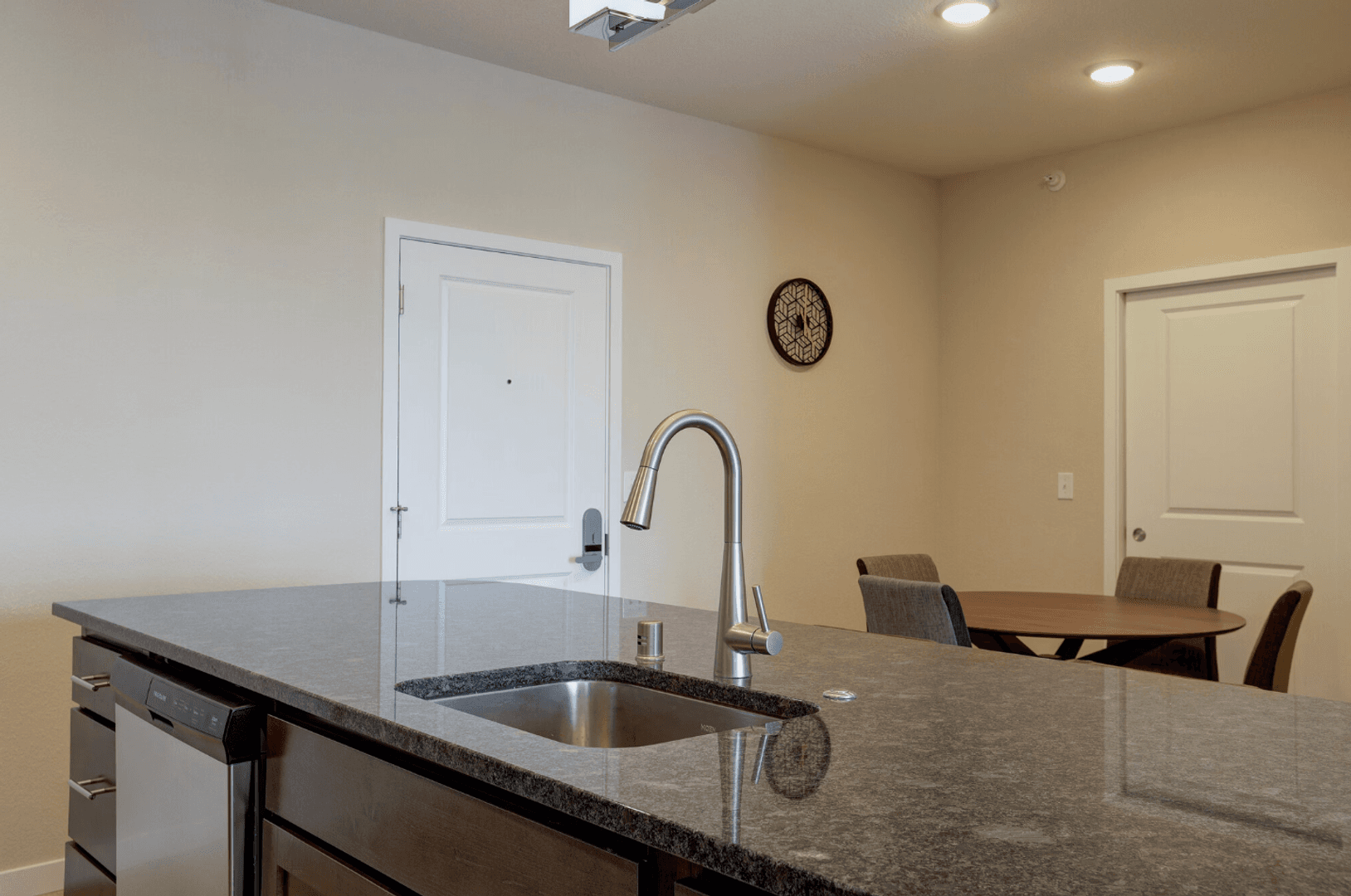Plover Apartment: 3055 Village Park Dr