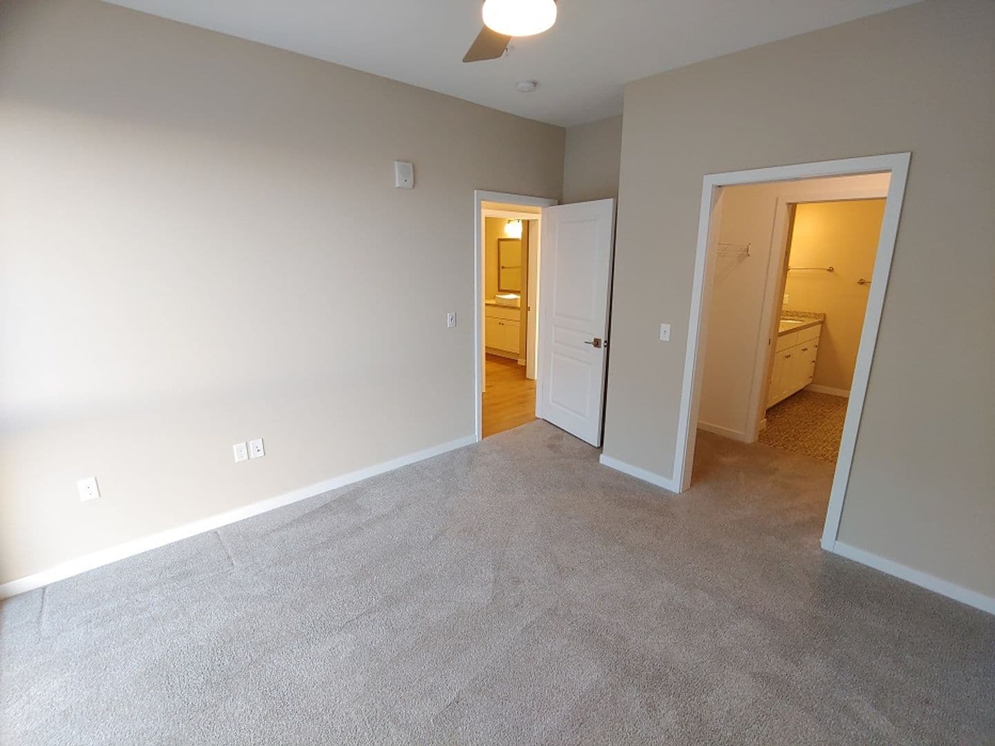 Madison Apartment: 550 Junction Rd
