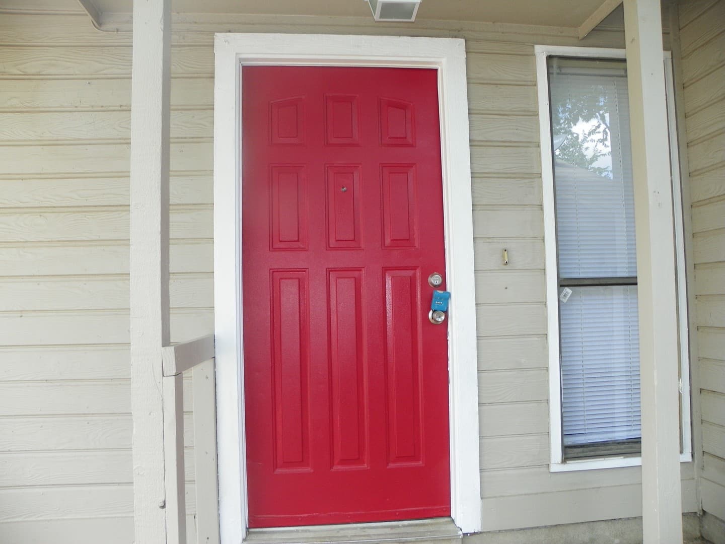 Round Rock Apartment: 410.412 Cypress Lane