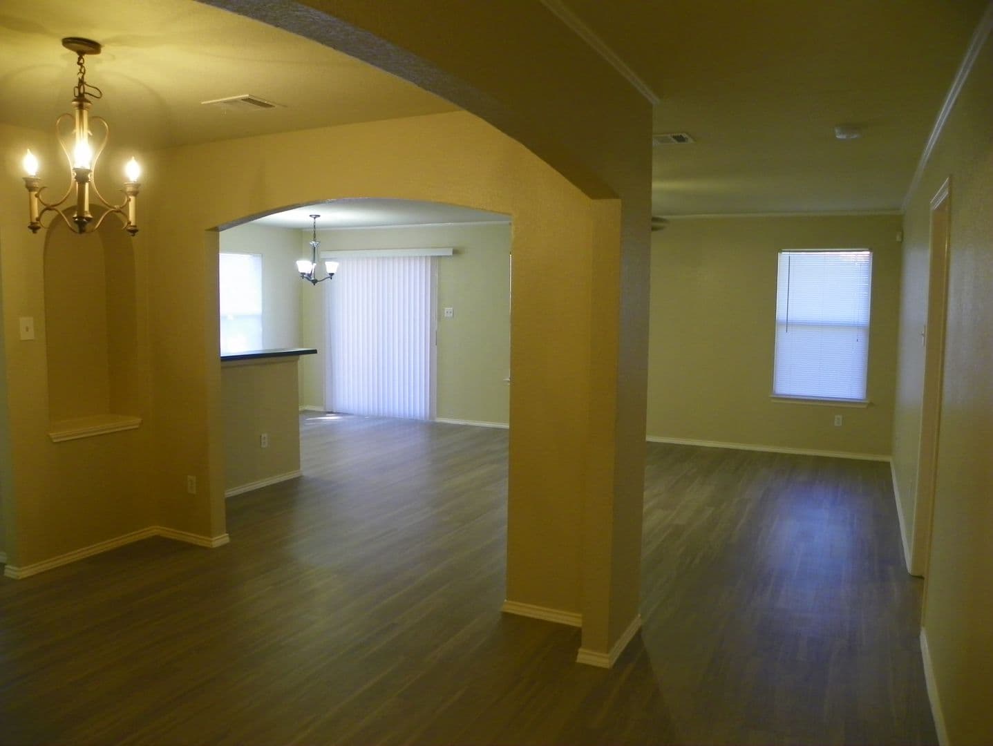 Cedar Park House: 2007 Coachlamp Drive