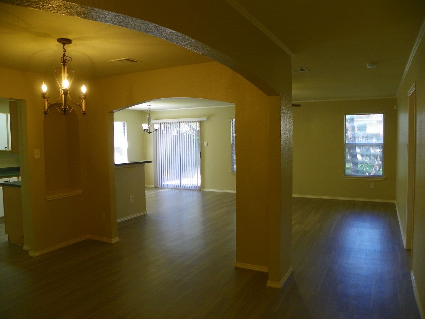 Cedar Park House: 2007 Coachlamp Drive