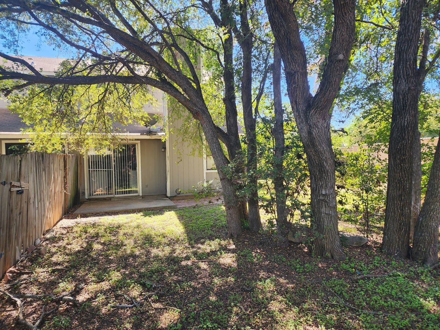 Round Rock Apartment: 2312/2314 Whitlow Cv.