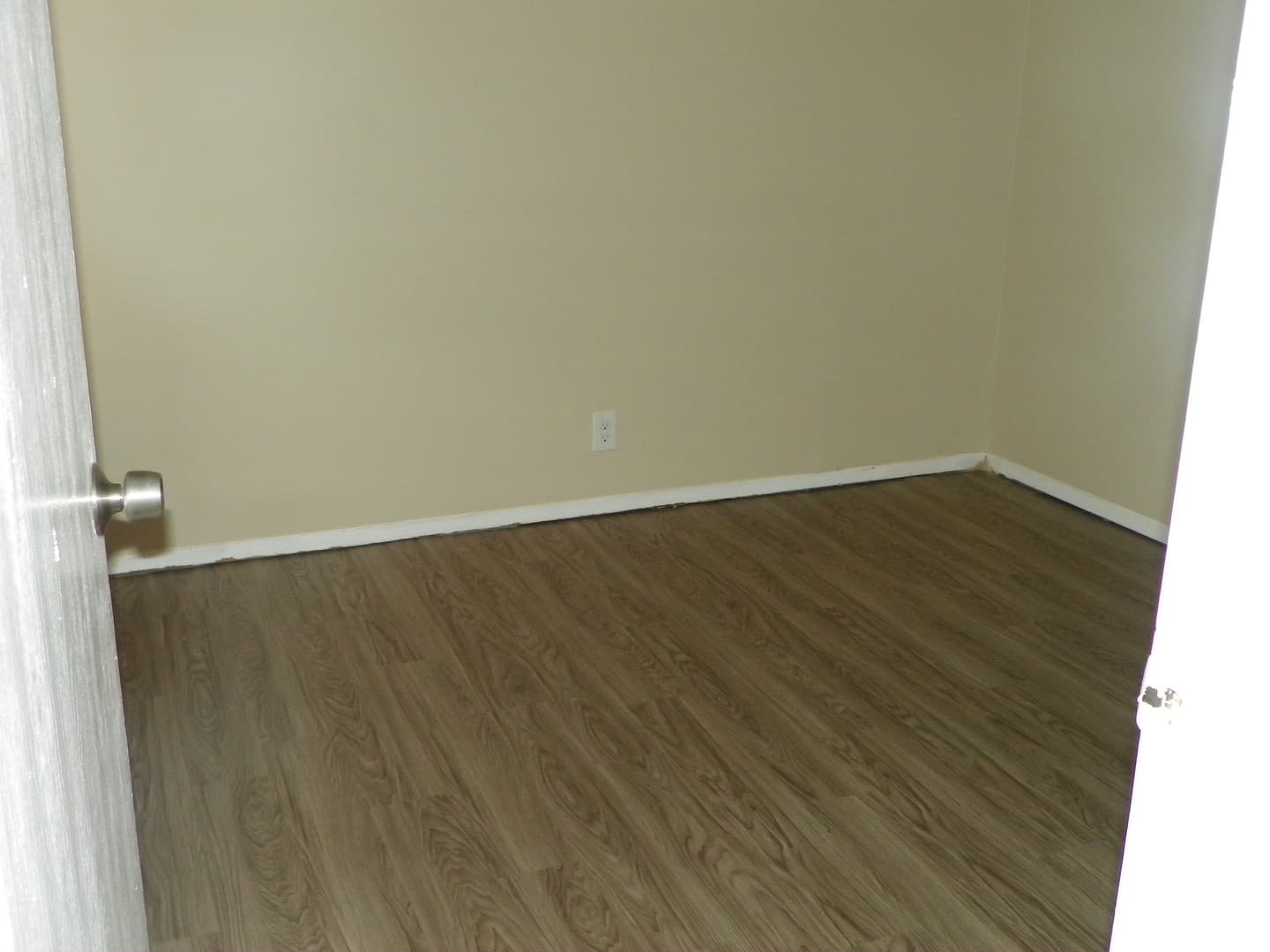 Round Rock Apartment: 410.412 Cypress Lane