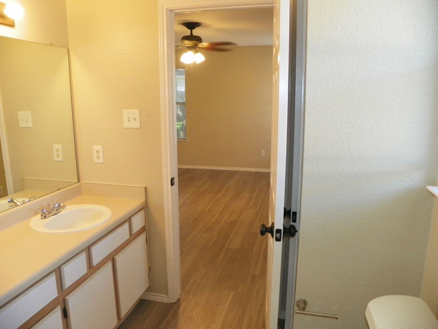 Cedar Park House: 2007 Coachlamp Drive