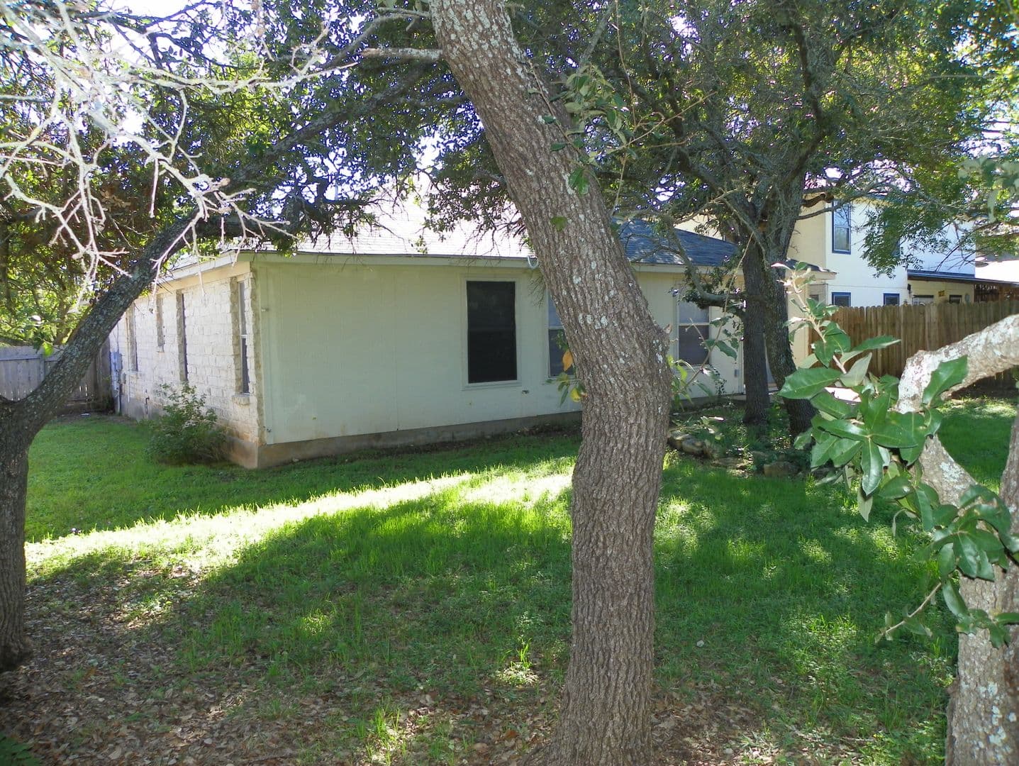 Cedar Park House: 2007 Coachlamp Drive