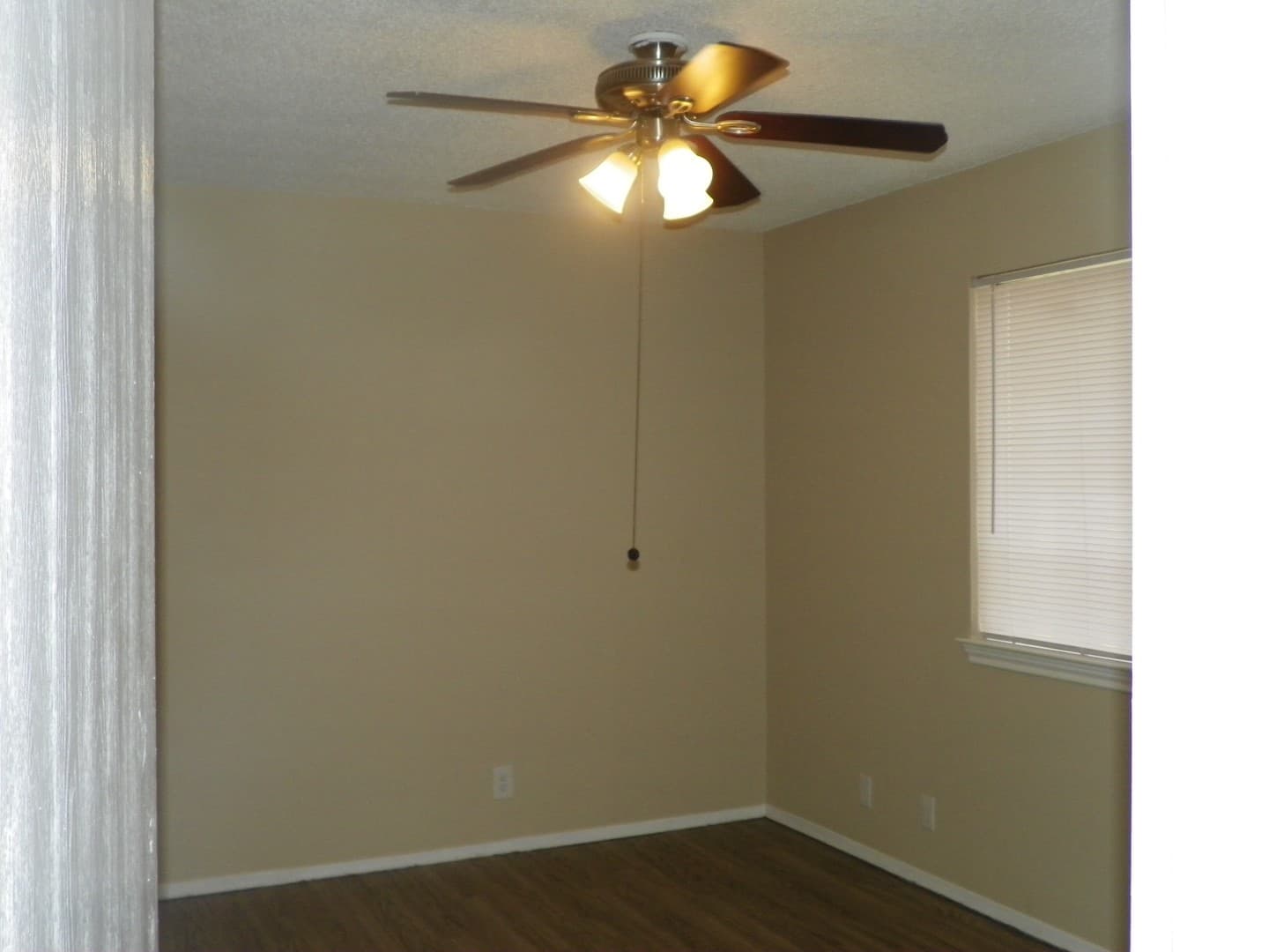 Round Rock Apartment: 410.412 Cypress Lane