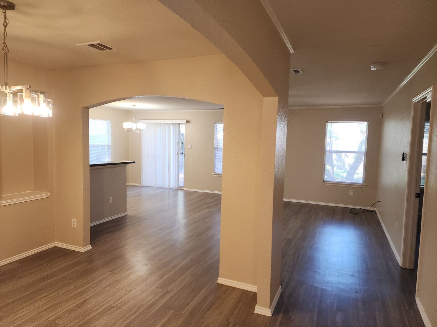 Cedar Park House: 2007 Coachlamp Drive