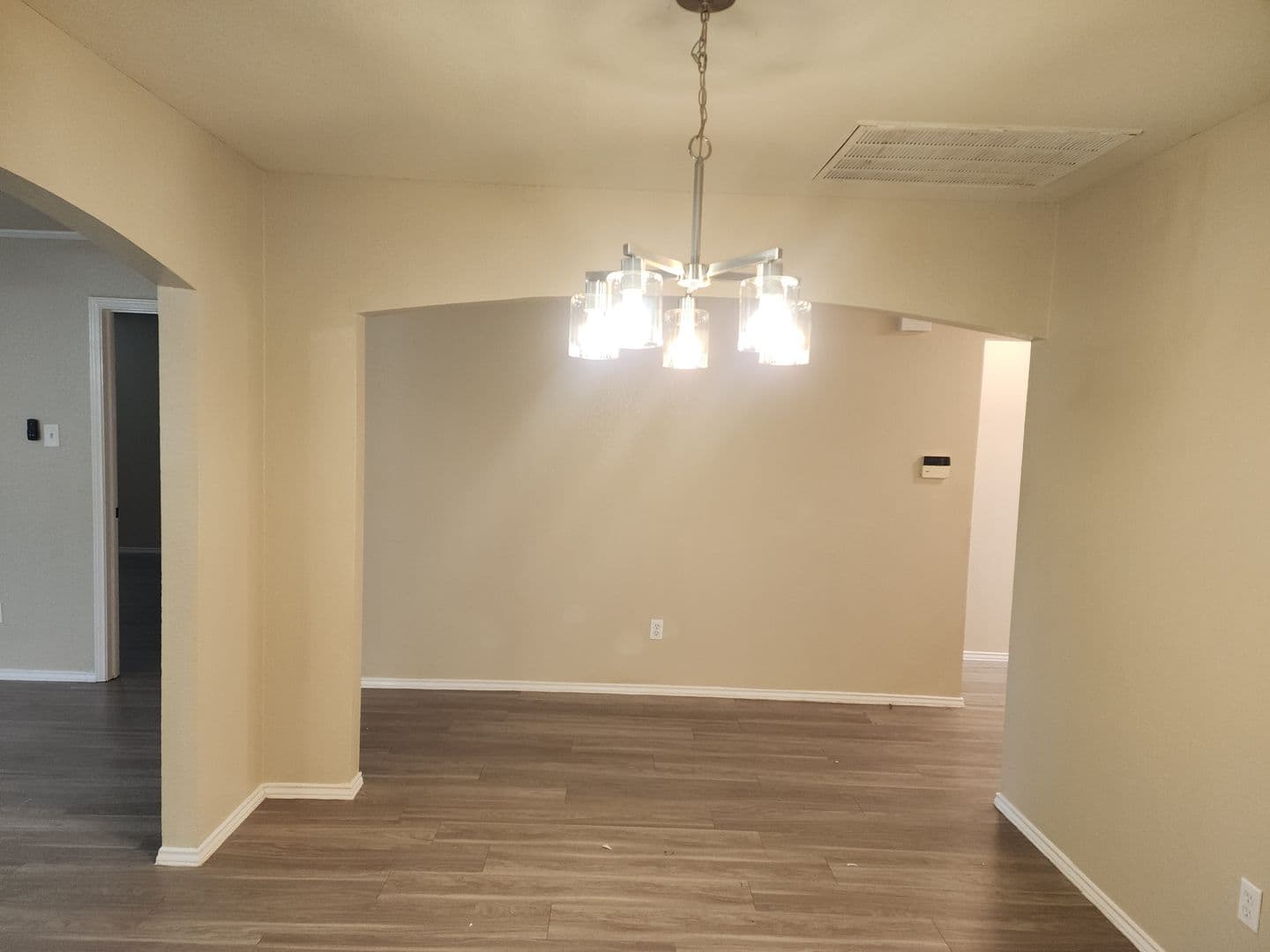 Cedar Park House: 2007 Coachlamp Drive