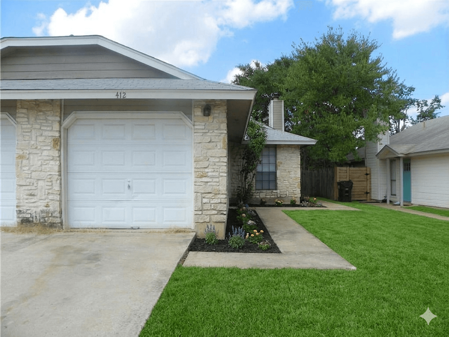 Round Rock Apartment: 410.412 Cypress Lane