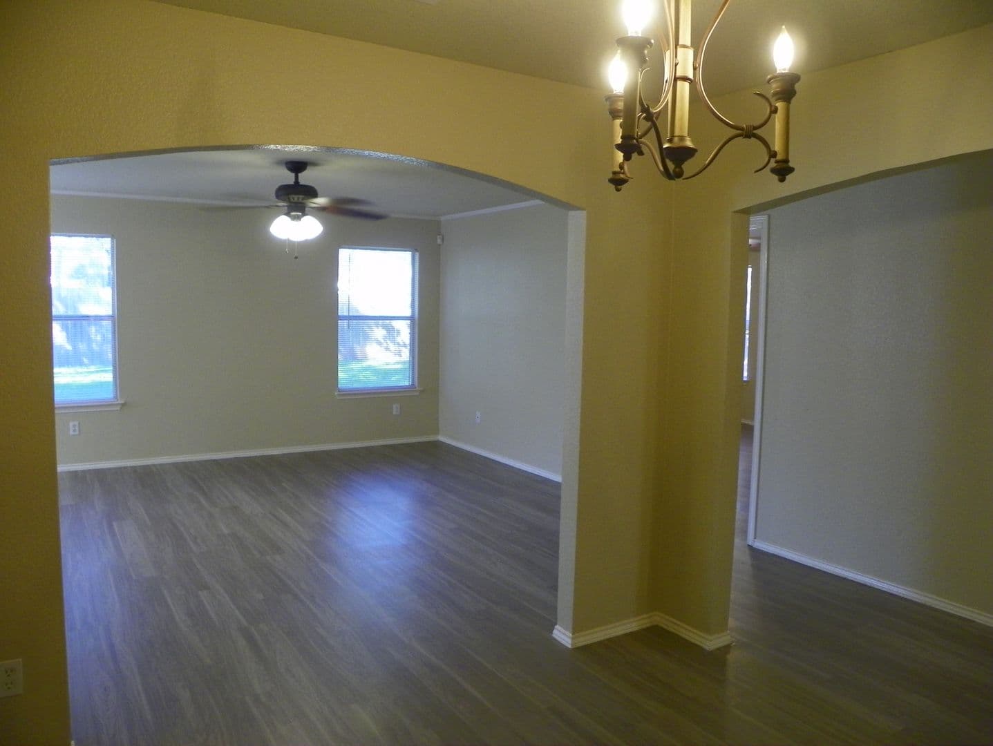 Cedar Park House: 2007 Coachlamp Drive