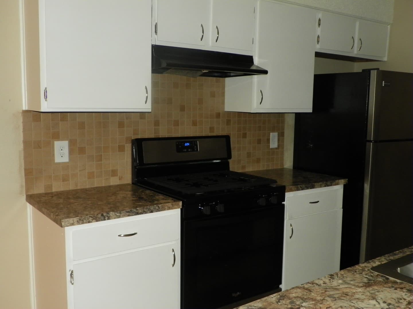 Round Rock Apartment: 410.412 Cypress Lane