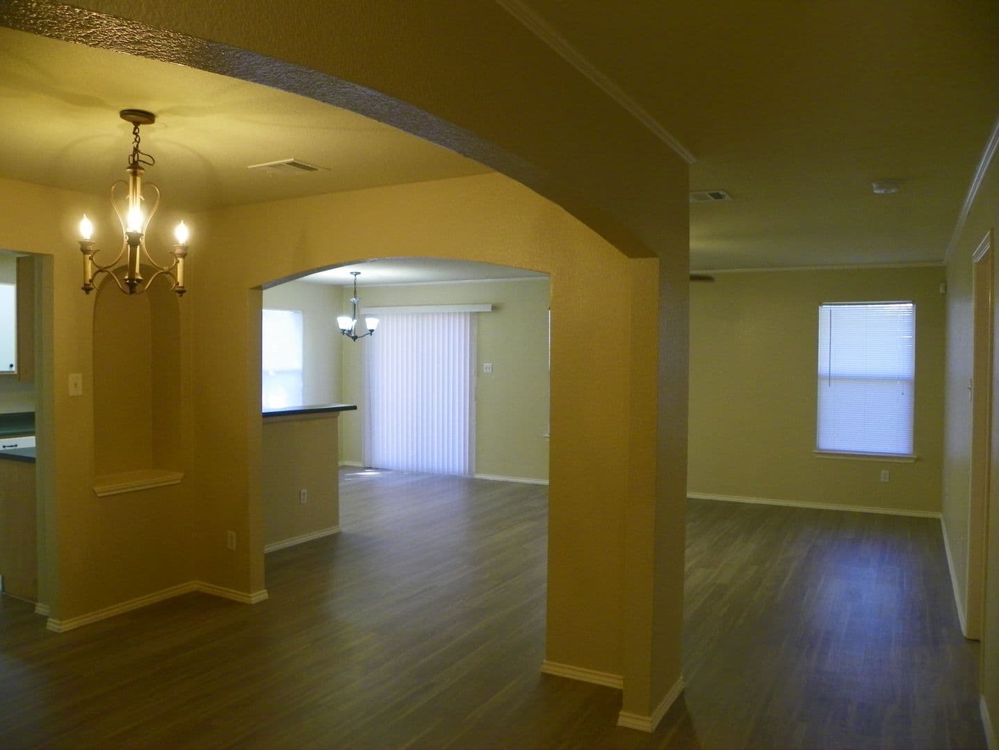 Cedar Park House: 2007 Coachlamp Drive