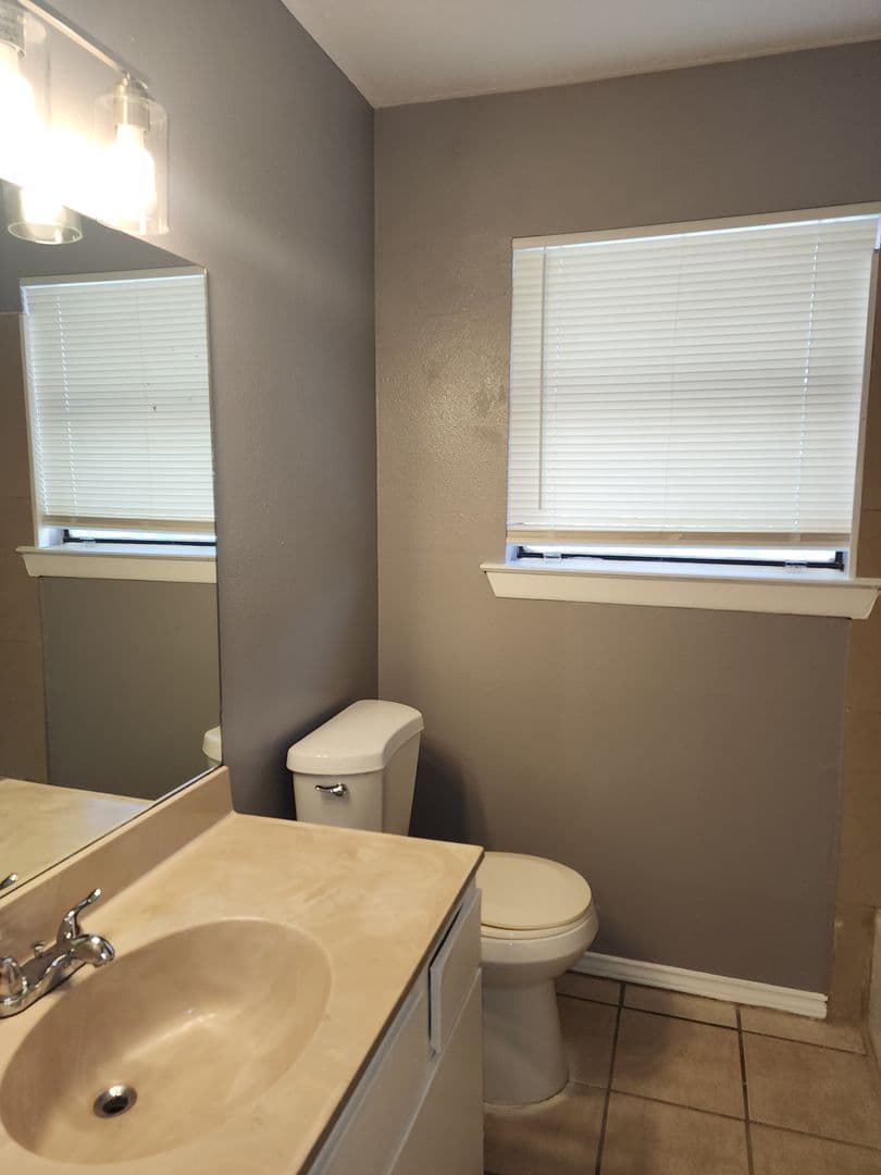 Round Rock Apartment: 2312/2314 Whitlow Cv.