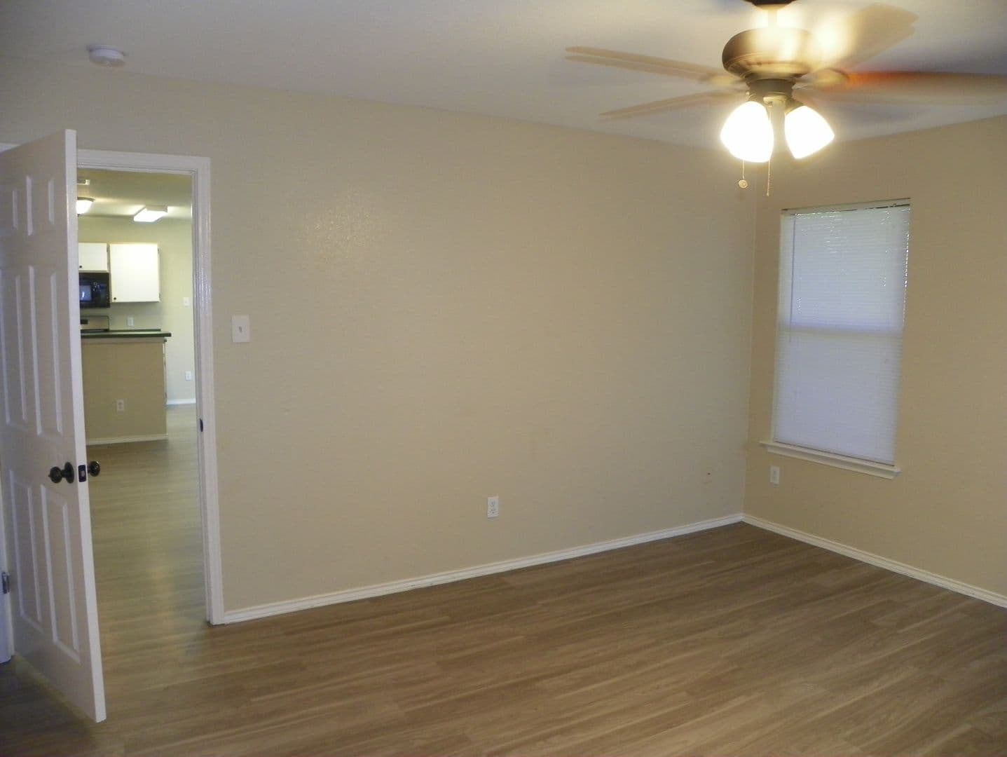 Cedar Park House: 2007 Coachlamp Drive