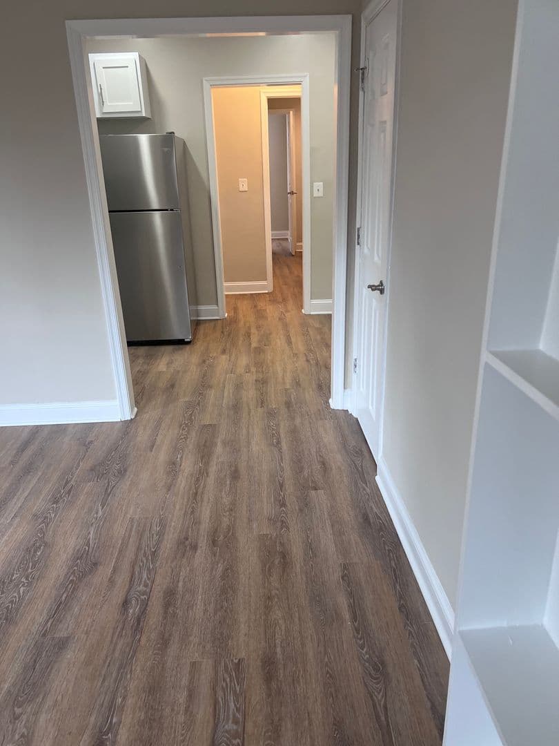 Takoma Park Apartment: 8505 Flower Ave