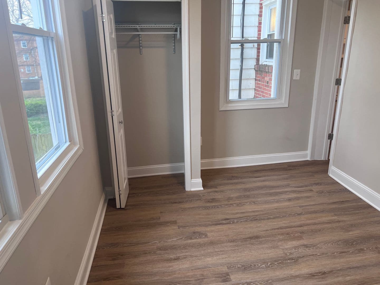 Takoma Park Apartment: 8505 Flower Ave
