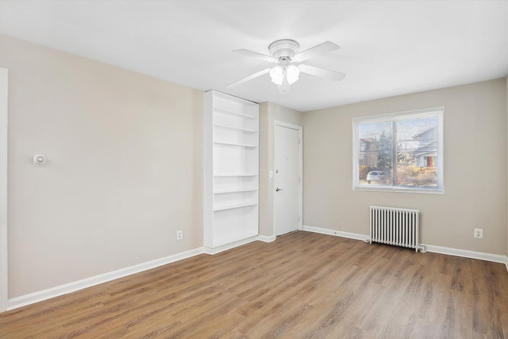 Takoma Park Apartment: 8505 Flower Ave