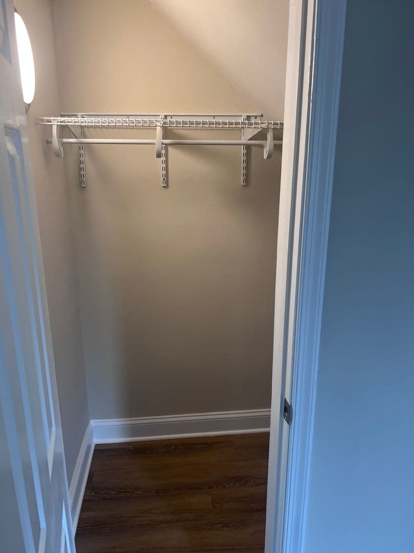 Takoma Park Apartment: 8505 Flower Ave