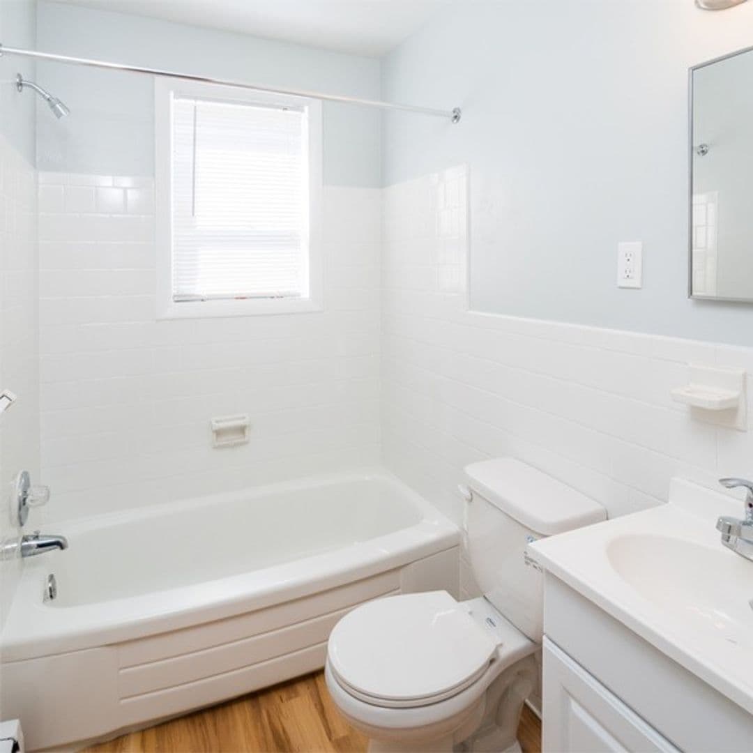 Baltimore Apartment: 707 Nottingham Road