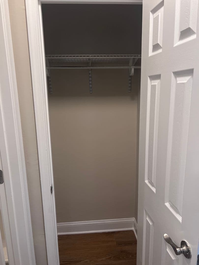 Takoma Park Apartment: 8505 Flower Ave