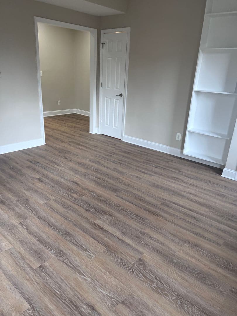 Takoma Park Apartment: 8505 Flower Ave
