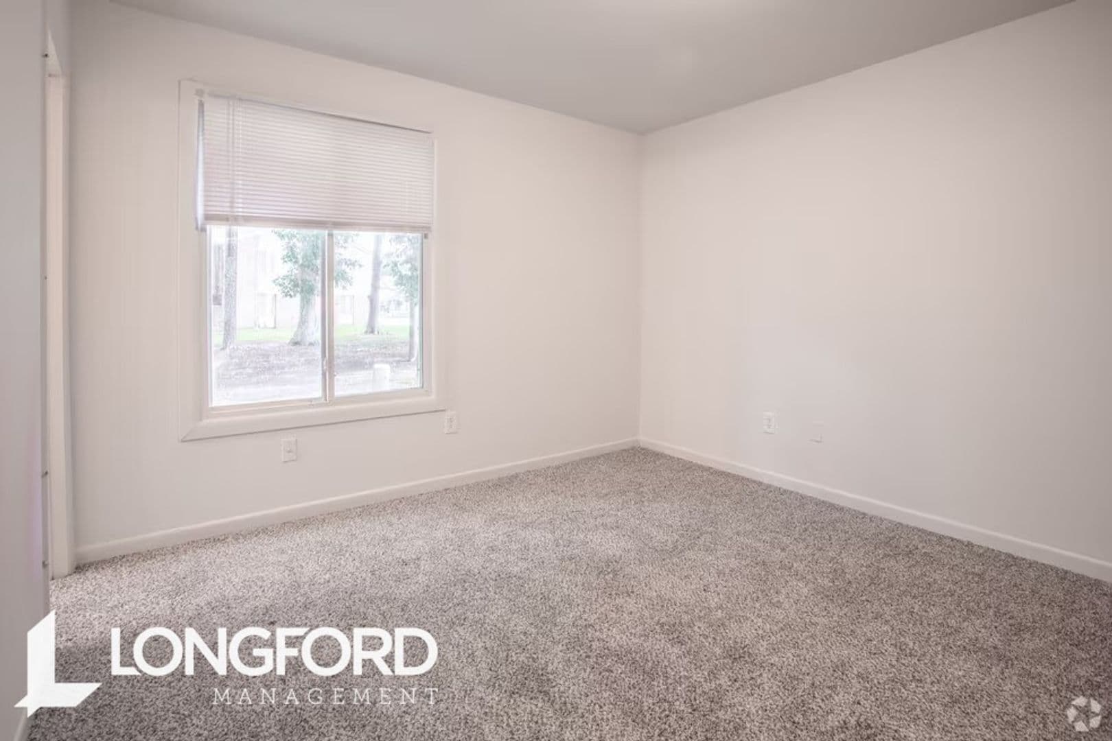 Newport News Apartment: 104-B Landmark Ct