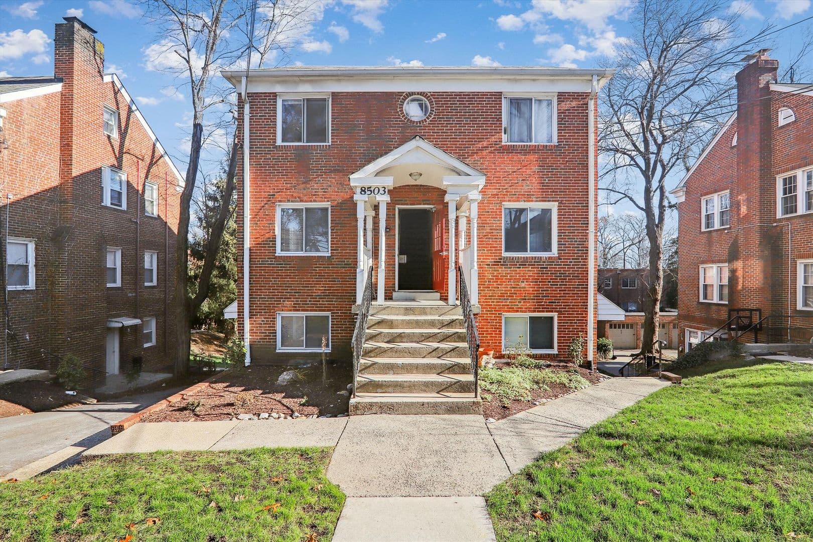 Takoma Park Apartment: 8505 Flower Ave