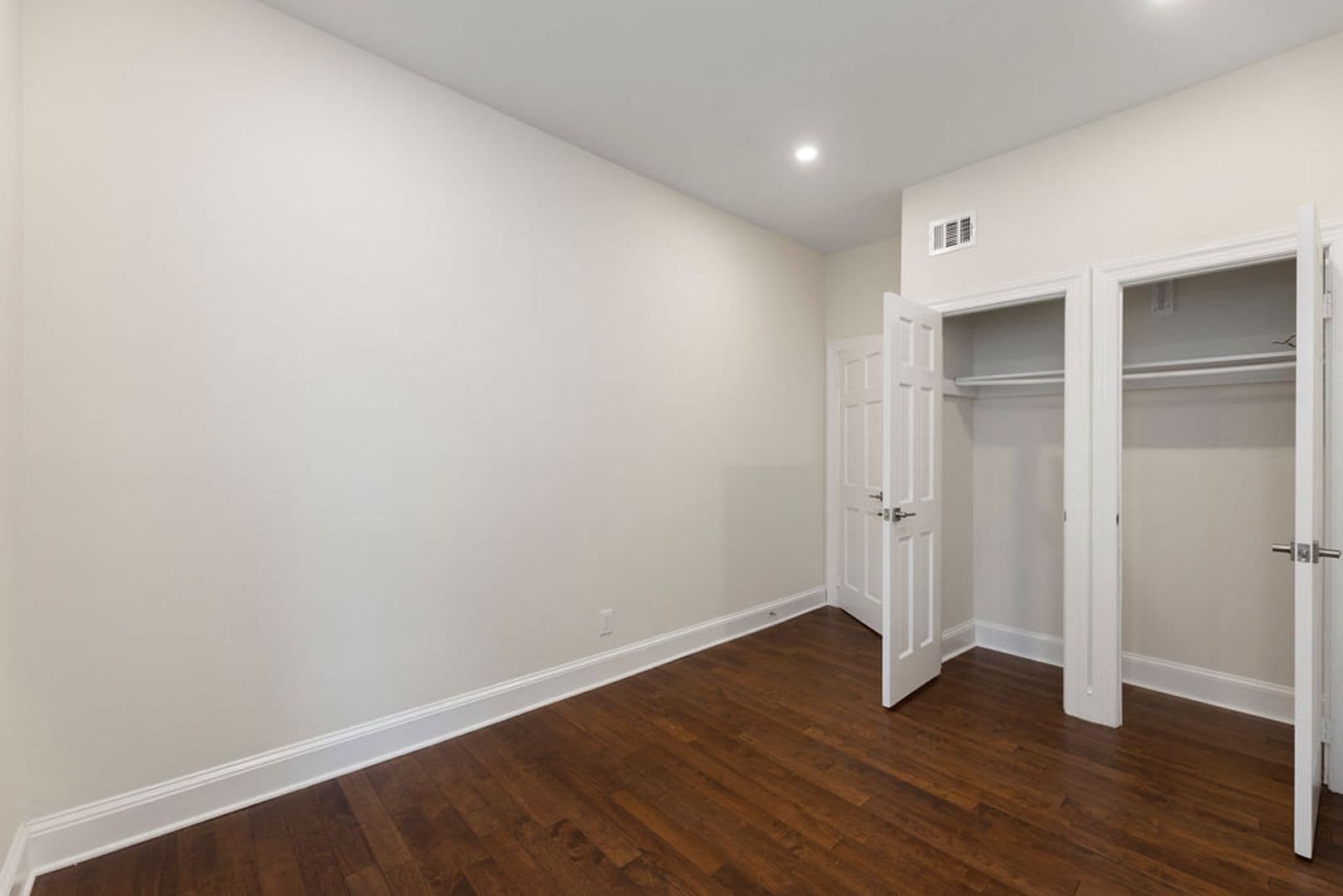 Washington Apartment: 719 G Street, SE
