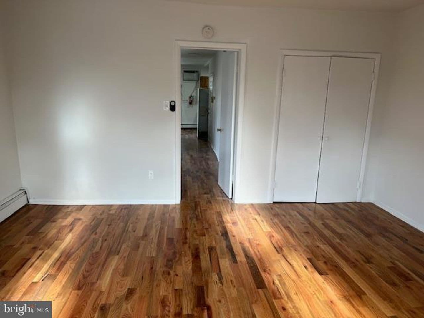 Collingswood Apartment: 541 Haddon Avenue
