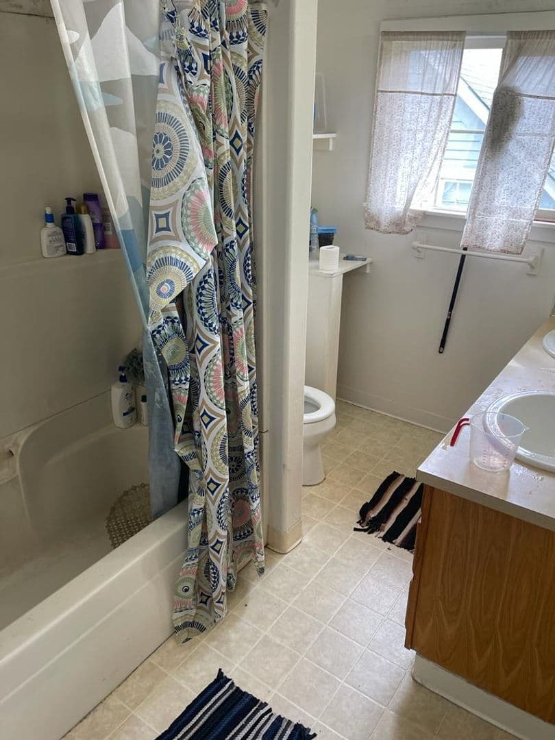 Corvallis Apartment: 218, 220, 222 NW 21st