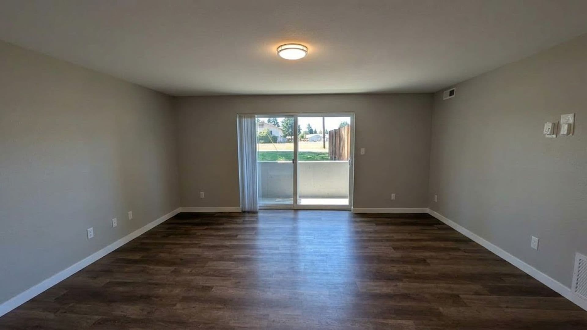 Corvallis Apartment: 2125-2145 NW Highland Dr