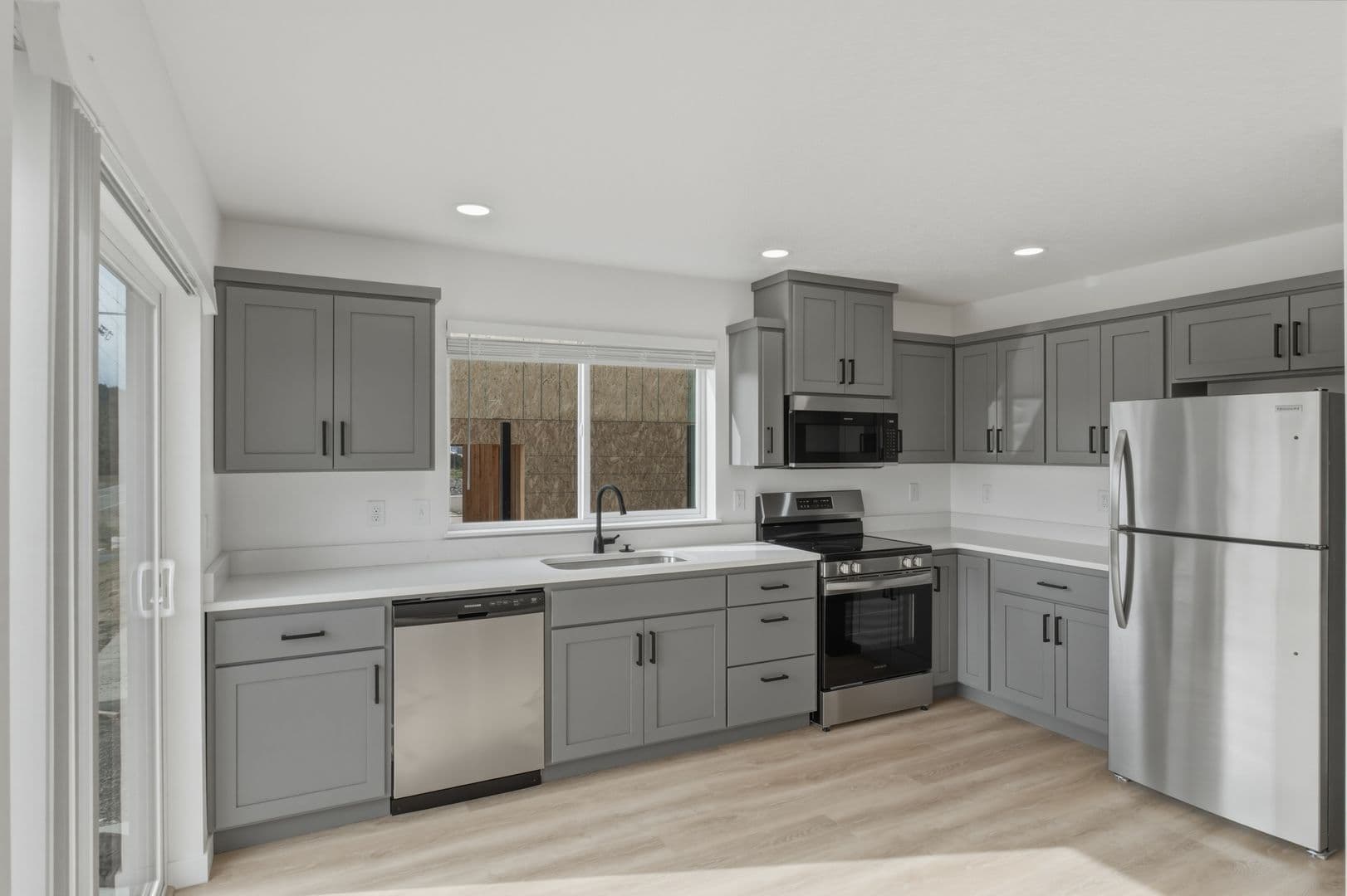 Philomath Townhome: 800-838 S 19th St