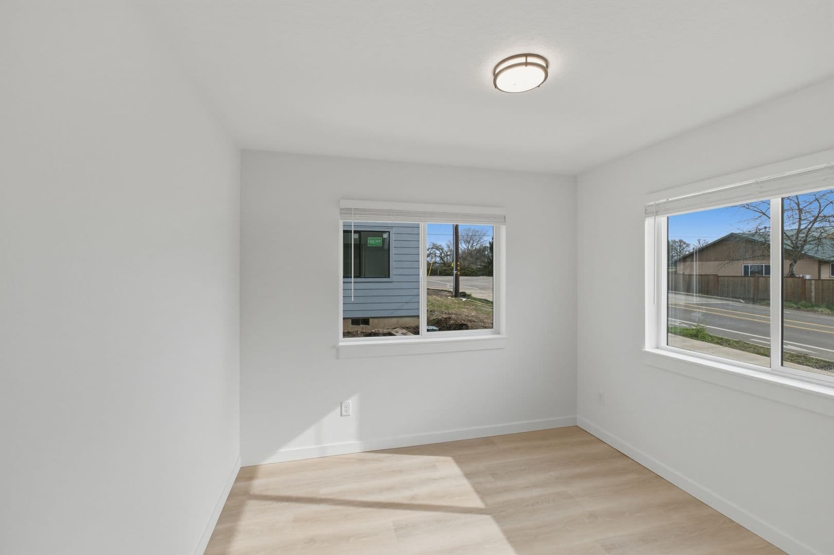 Philomath Townhome: 800-838 S 19th St