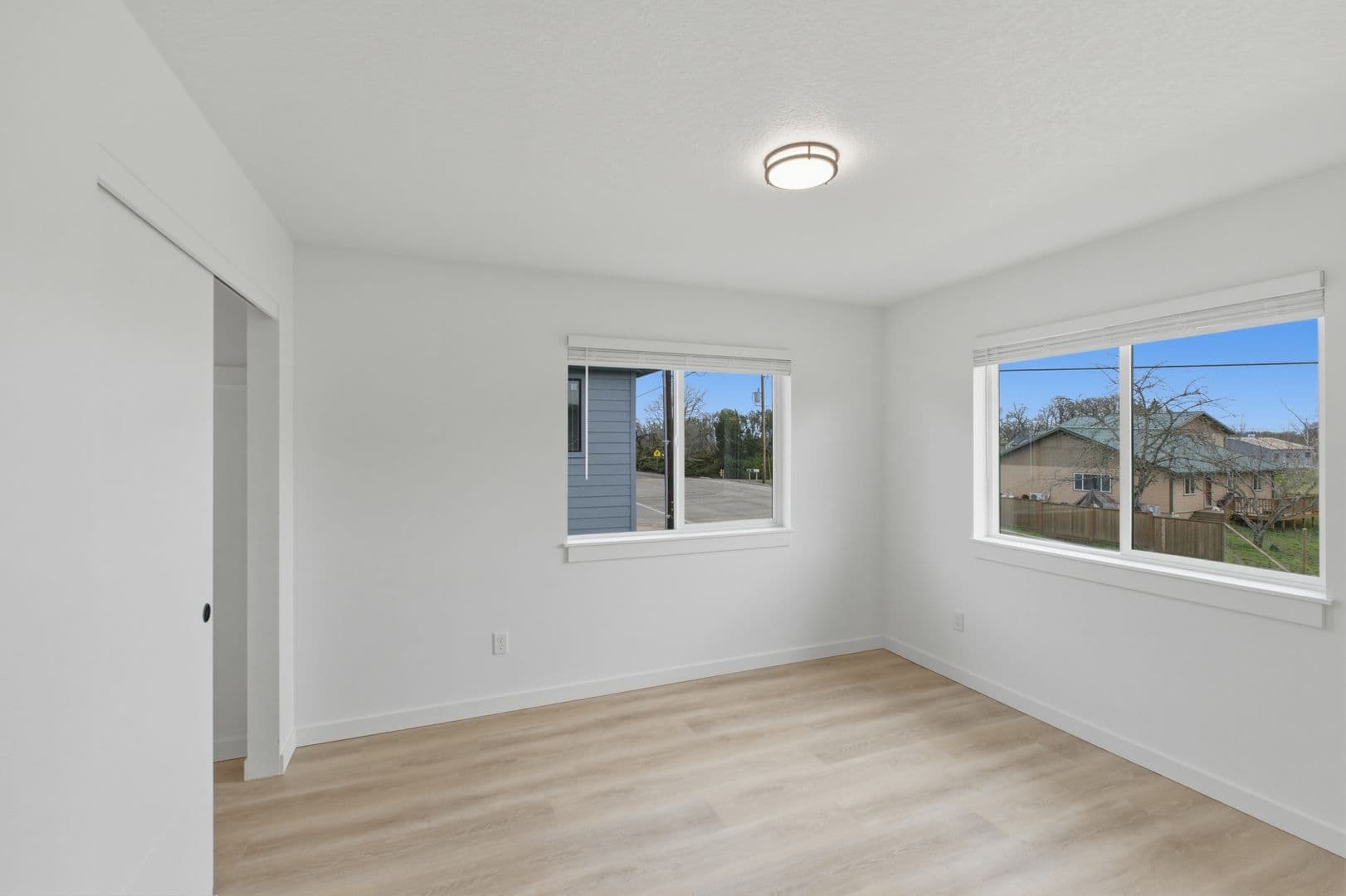 Philomath Townhome: 800-838 S 19th St