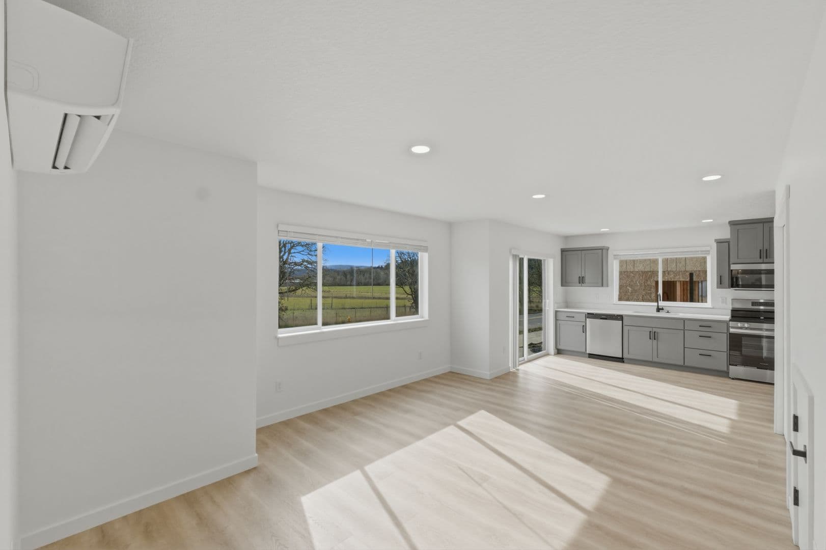 Philomath Townhome: 800-838 S 19th St