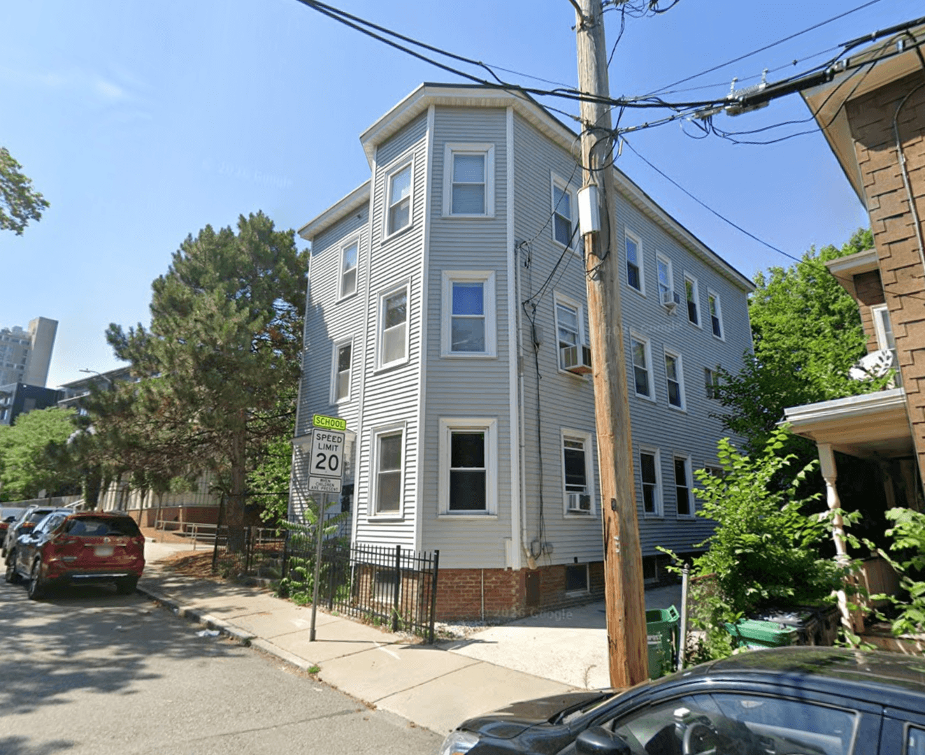 CAMBRIDGE Apartment: 23 MAGEE STREET