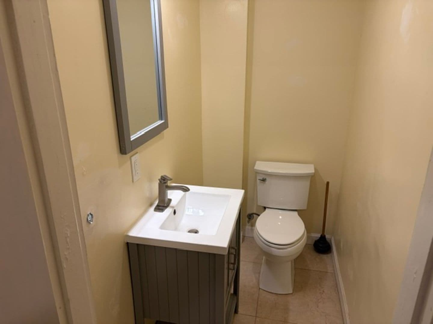 CAMBRIDGE Apartment: 23 MAGEE STREET