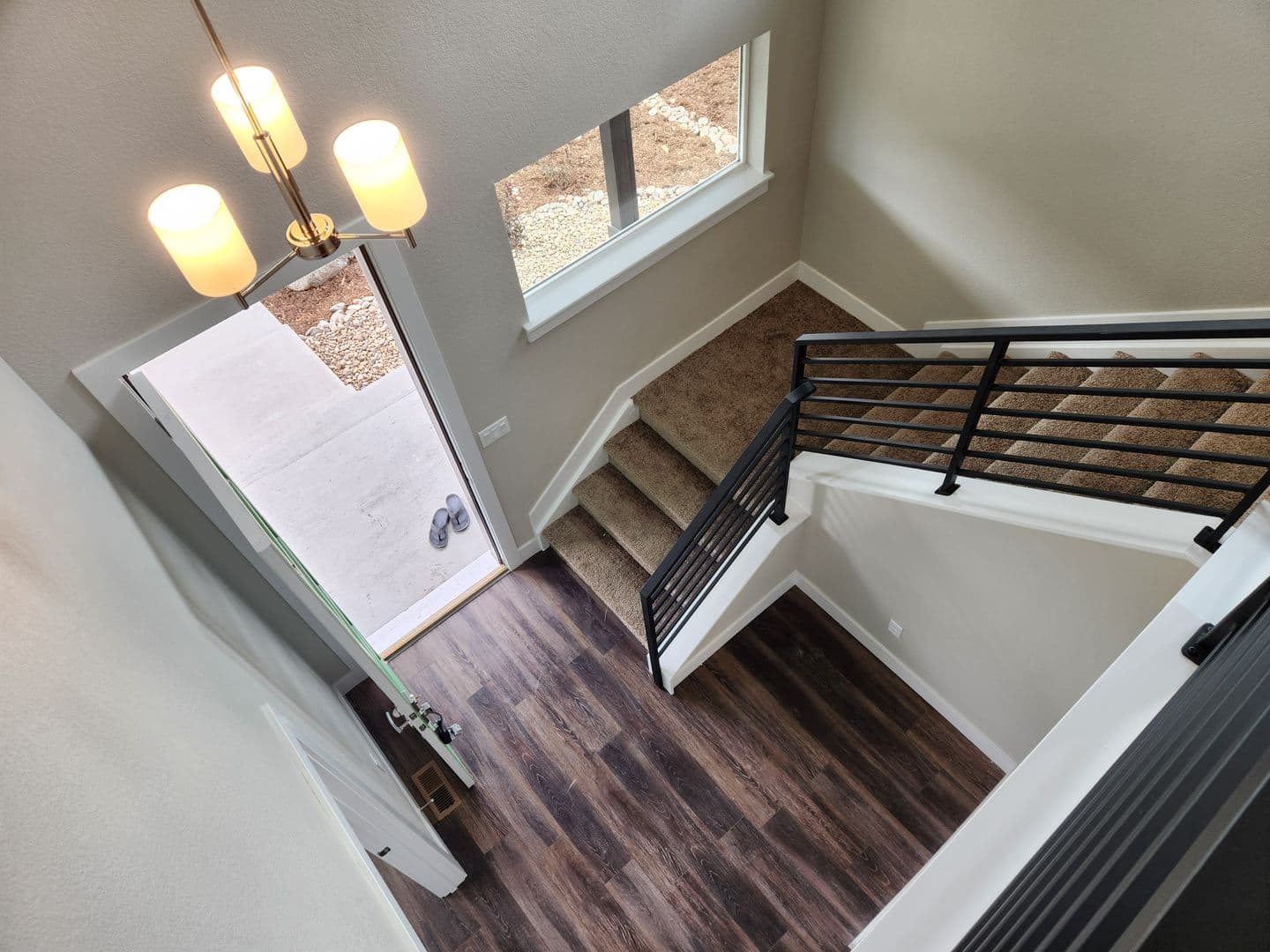 Aurora House: 21525 E 59th Pl