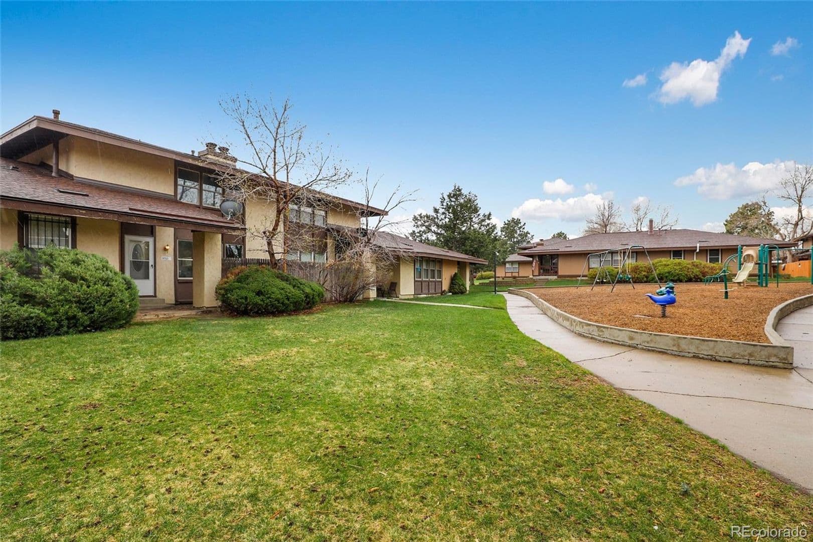 Aurora House: 3723 S Granby Way