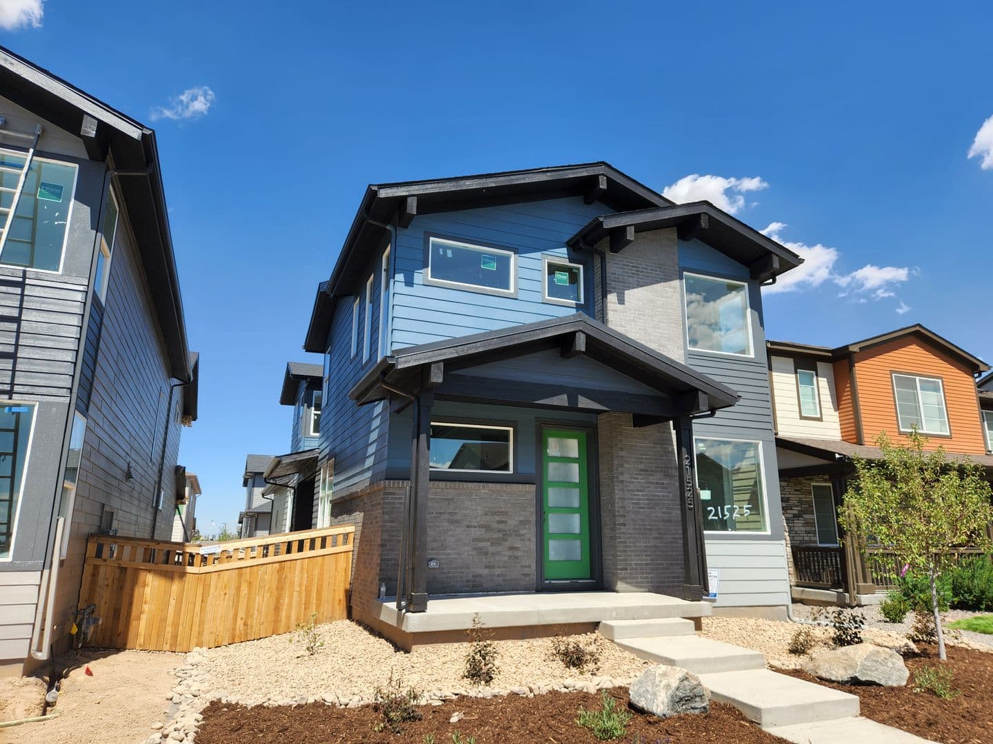 Aurora House: 21525 E 59th Pl