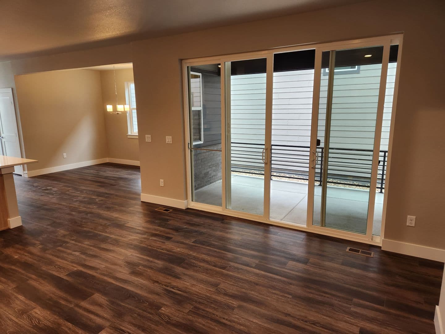 Aurora House: 21525 E 59th Pl