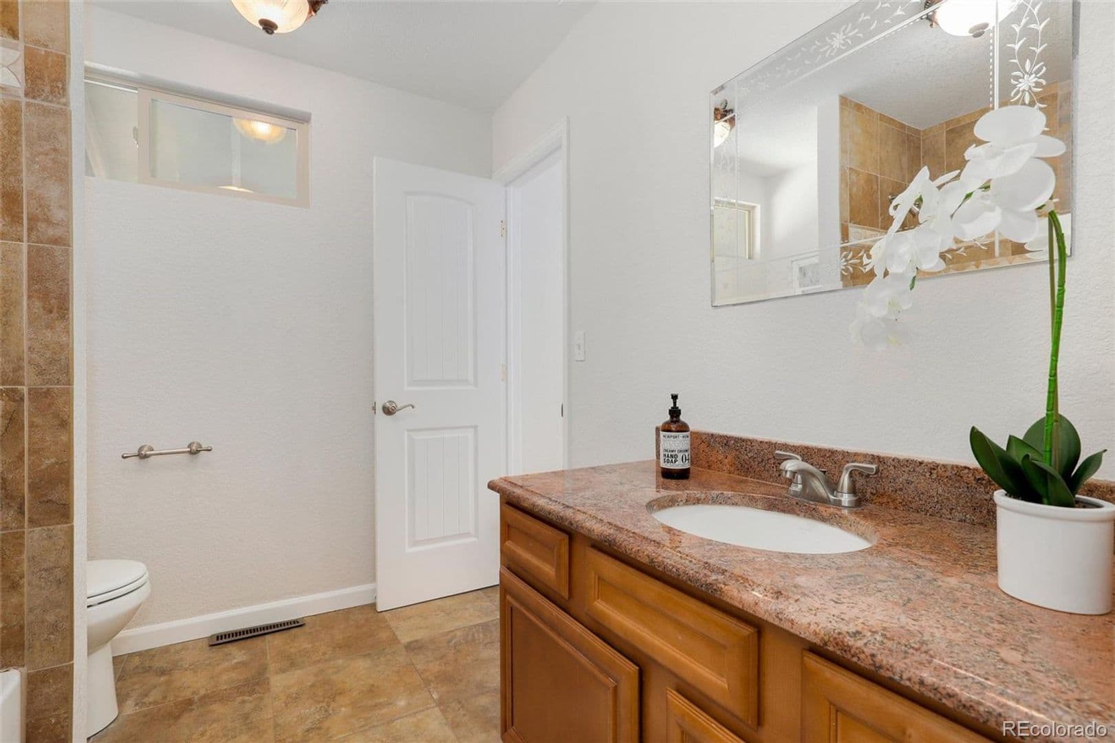 Aurora House: 3723 S Granby Way