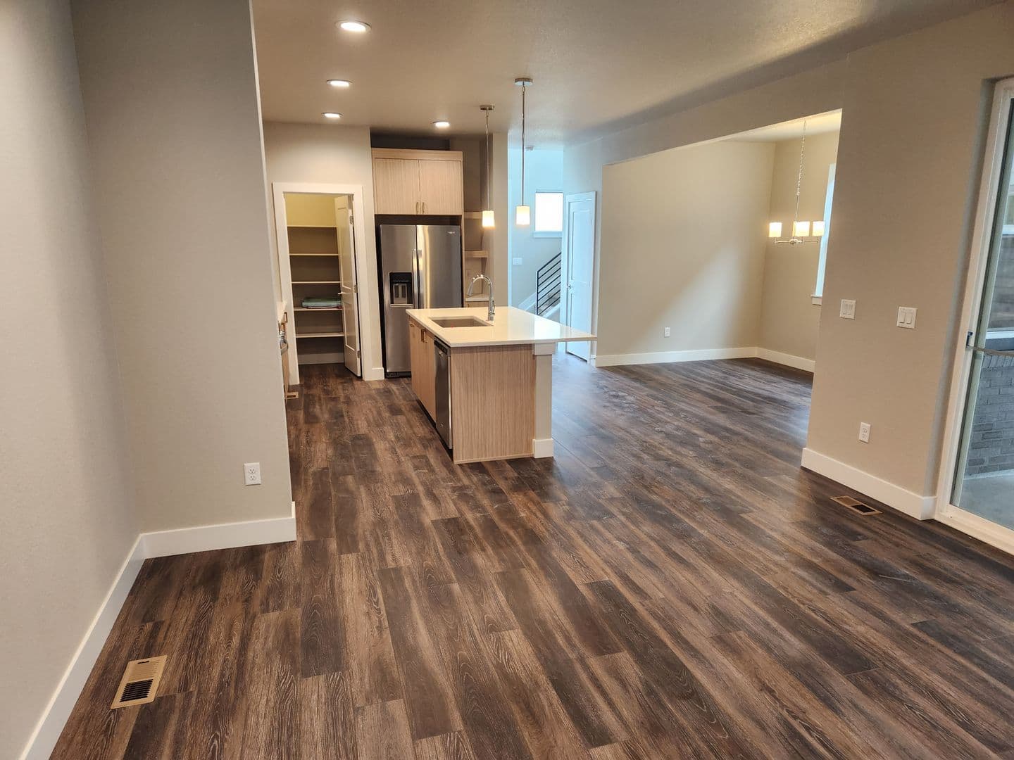 Aurora House: 21525 E 59th Pl