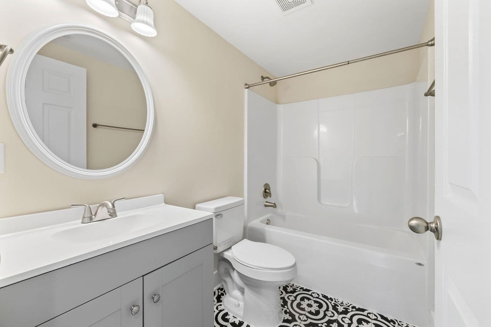 King George House: 1457 Caledon Road