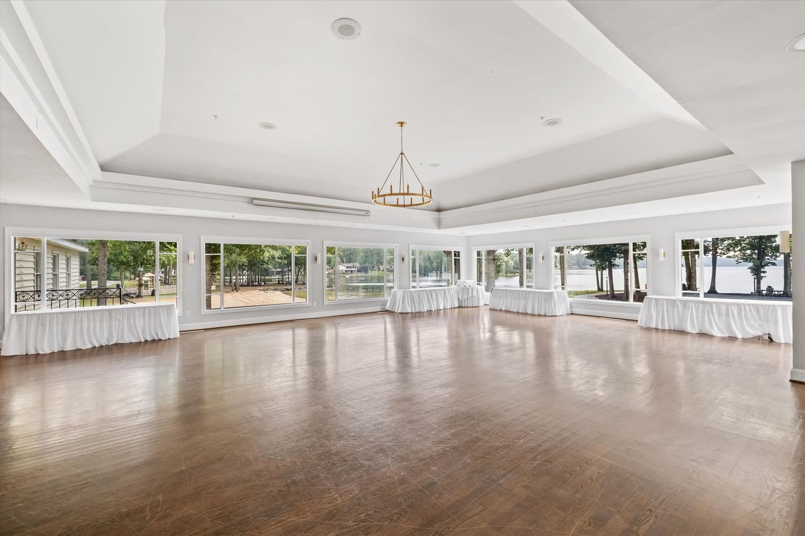 Locust Grove House: 4107 Lakeview Parkway