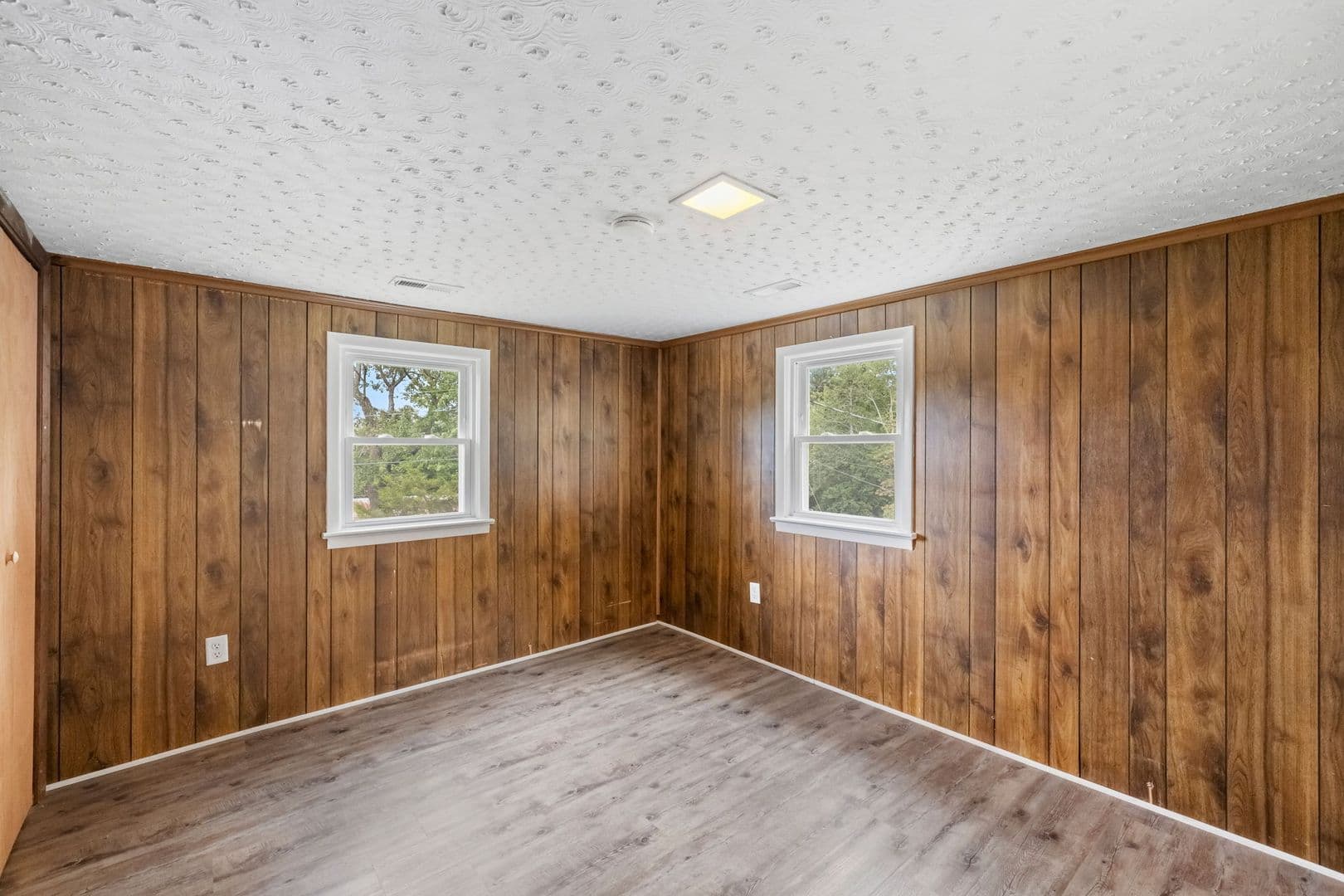 King George House: 1457 Caledon Road