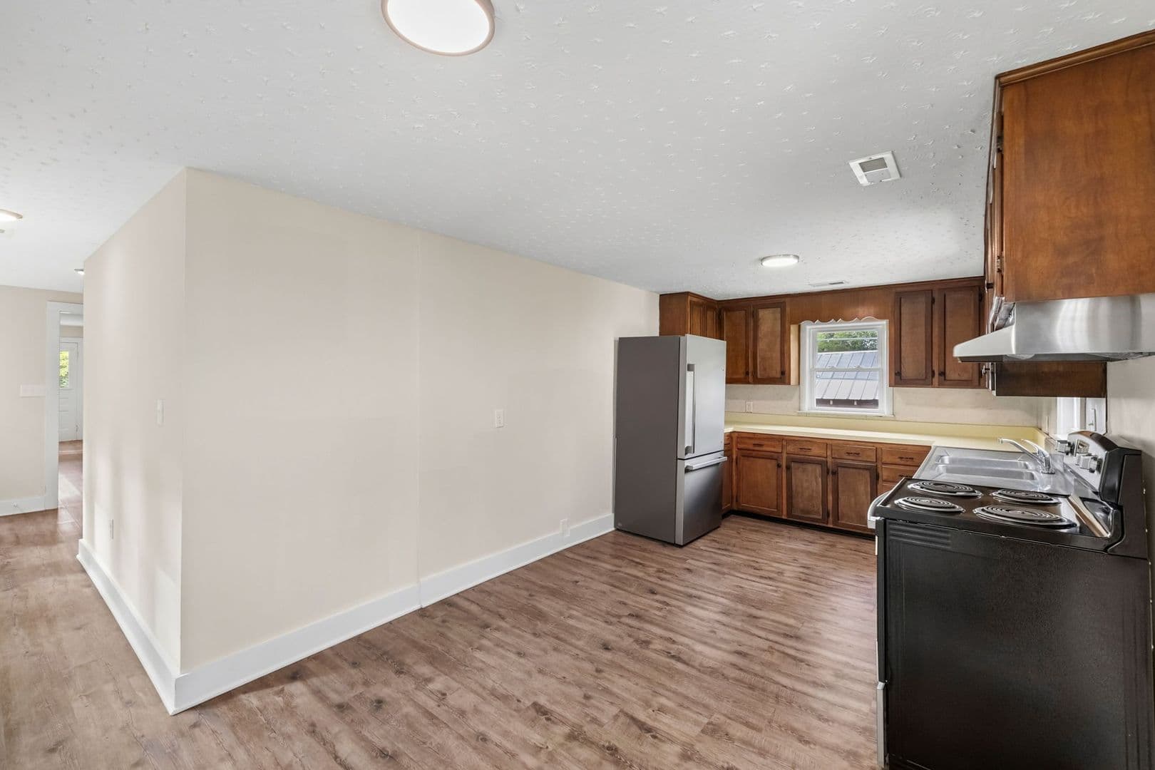 King George House: 1457 Caledon Road