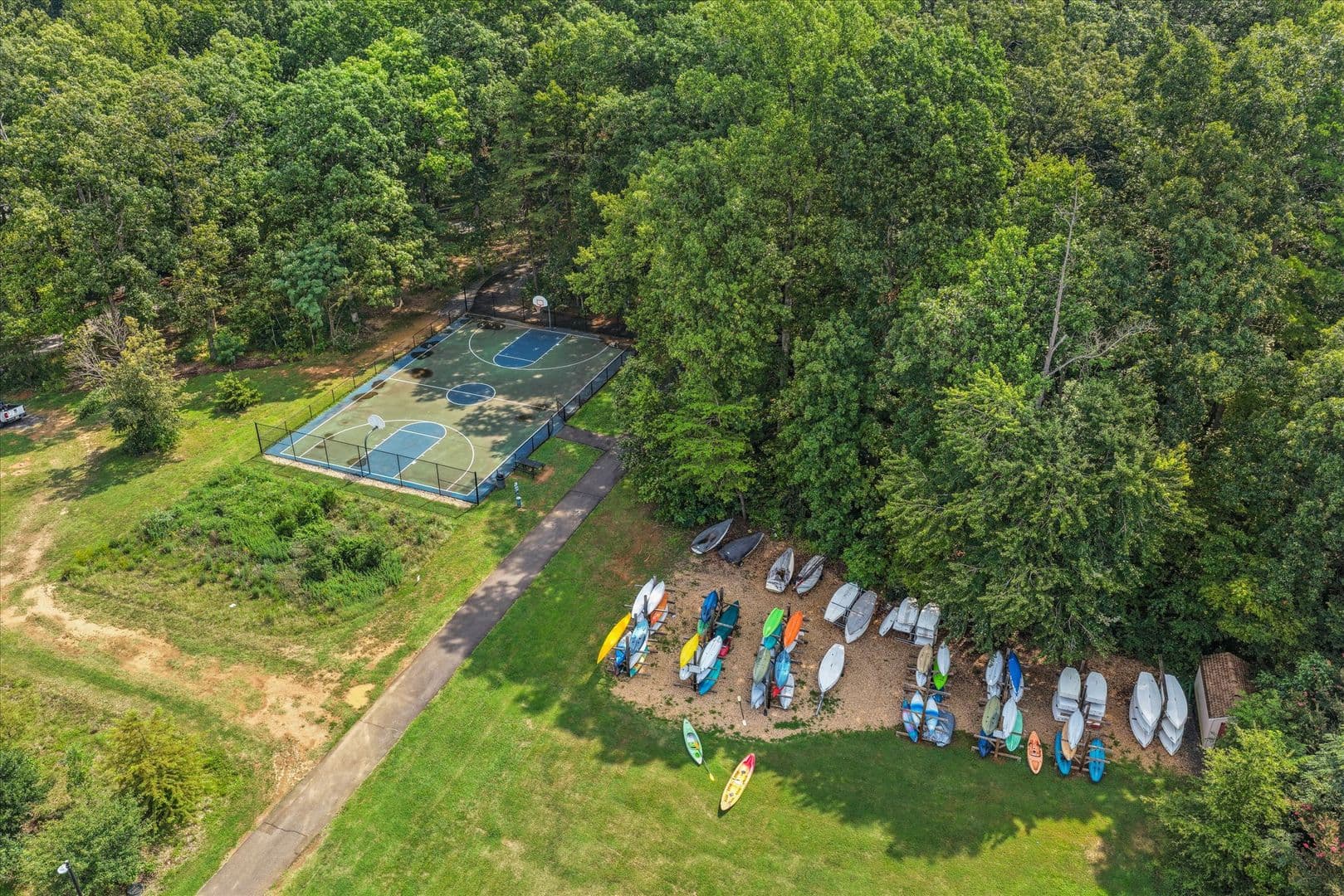 Locust Grove House: 4107 Lakeview Parkway