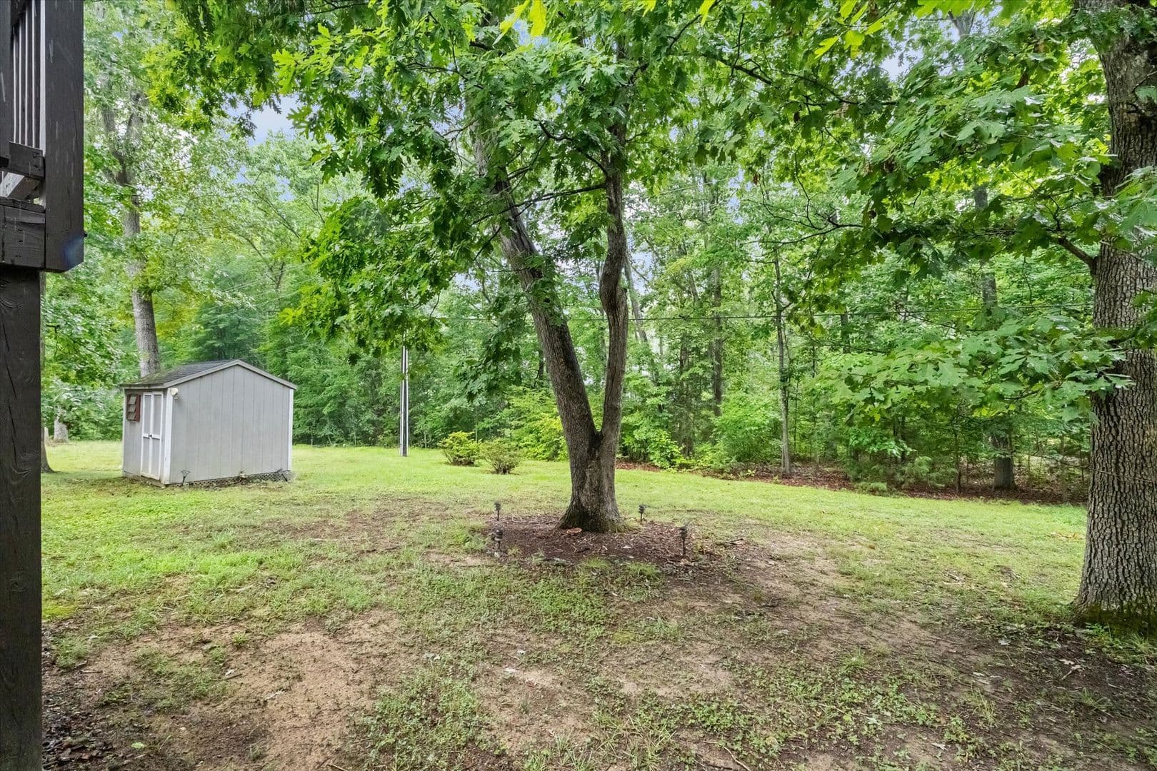 Locust Grove House: 4107 Lakeview Parkway
