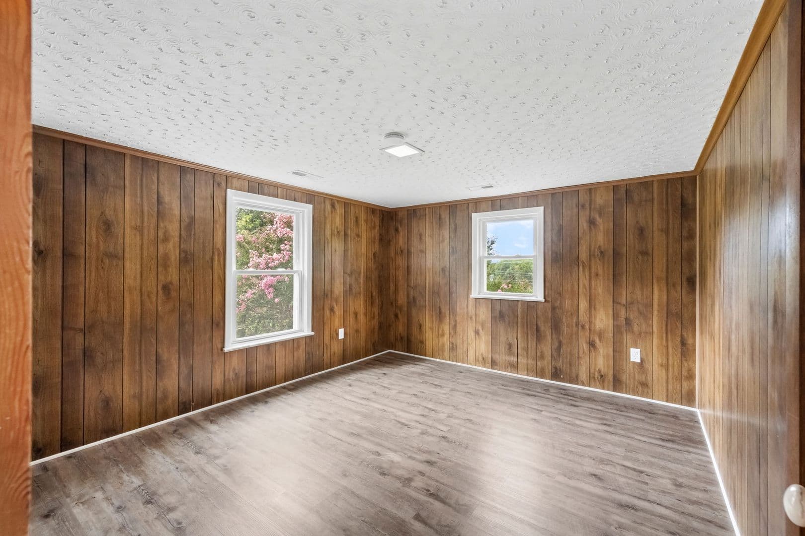 King George House: 1457 Caledon Road